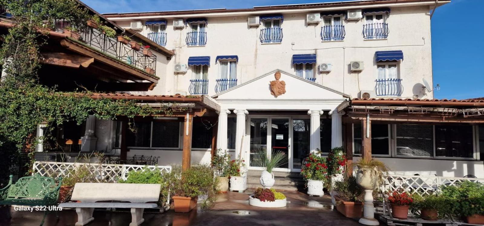 Hotel Chopin Фиумичино Екстериор снимка