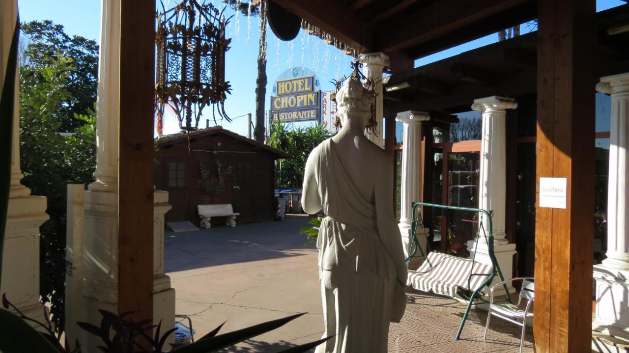 Hotel Chopin Фиумичино Екстериор снимка